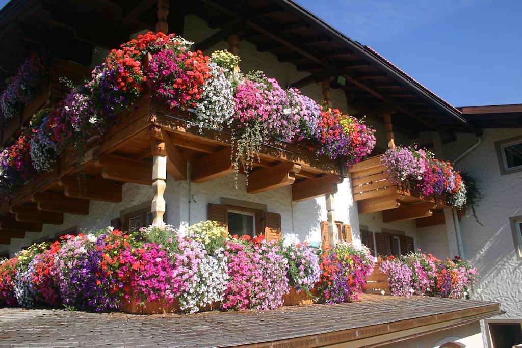 Hotel Mooserhof Sexten Exterior photo